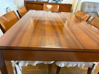 Mesa extensible y 6 sillas comedor