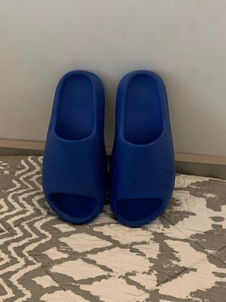 Chanclas talla 41 yeezy adidas