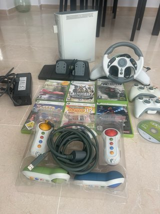 Pack Xbox 360 con juegos y accesorios