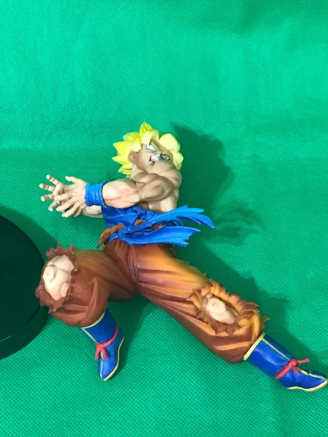 Figura Goku Dragon Ball Z Bandai