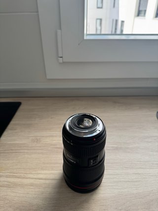 Canon EF 16-35mm f/2.8L III USM - Como Nuevo