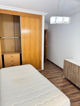 Se alquila piso 3 dormitorios solo estudiantes