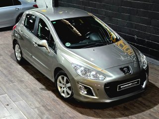 Peugeot 308 2012