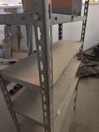 Estantería metálica modular