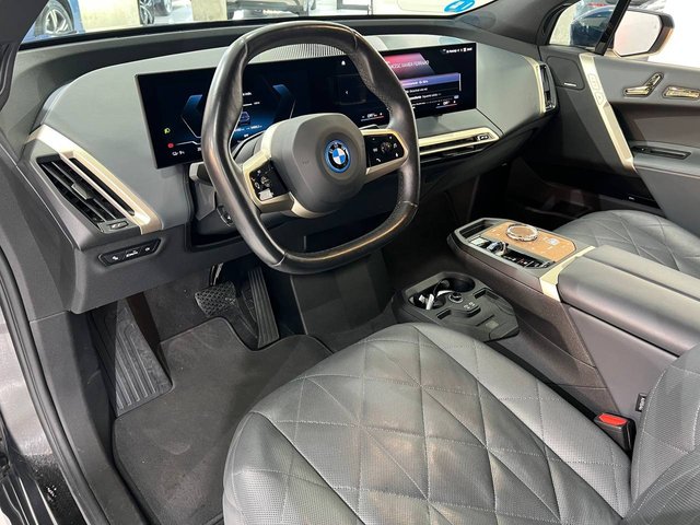 BMW iX xDrive40