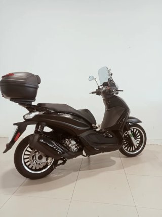Piaggio Beverly Police 300  Del 2020 con 33573km