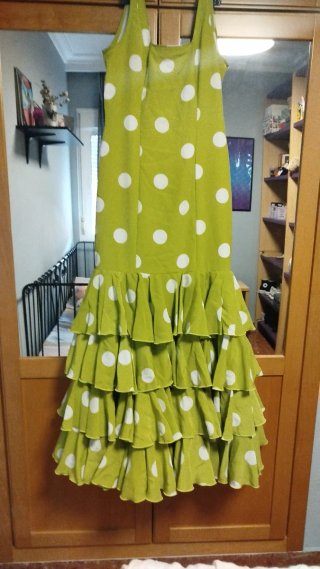 Traje Flamenca Verde y Blanco