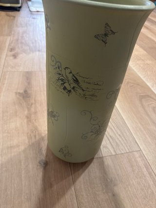 Paragüero de cerámica con diseño
