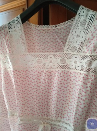 Camicia da notte rosa vintage