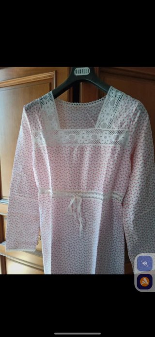 Camicia da notte rosa vintage