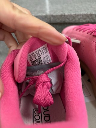 Zapatillas Adidas rosas y verdes