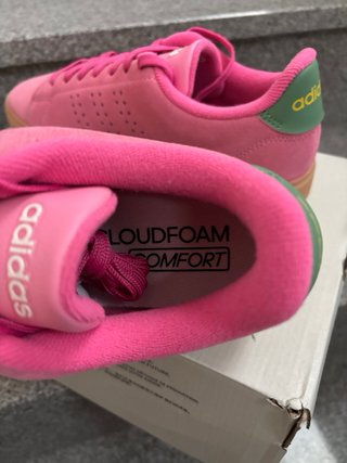 Zapatillas Adidas rosas y verdes