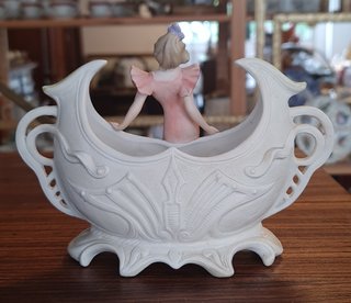 Centro de mesa Art Nouveau mujer biscuit