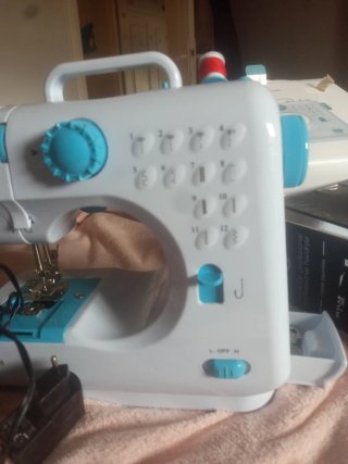 Máquina de coser PRIXTON