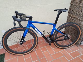 Bici Gravel Full Carbon.