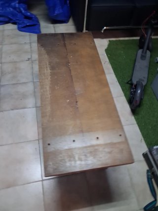Mesa de madera rústica