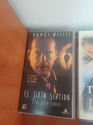 Lote 7 Películas VHS Disney y Más originales.