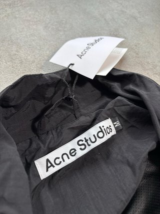 Chaqueta cortavientos Acne Studios Negra