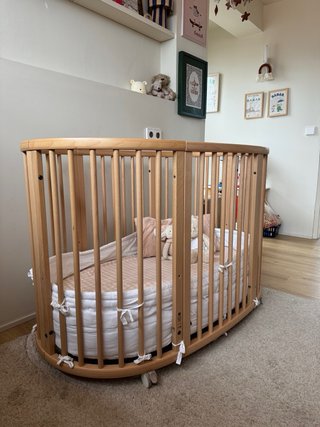 Cuna Stokke Sleepi evolutiv + colchón + accesorios