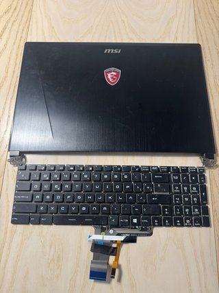Tapa pantalla y teclado MSI GS63 Stealth Pro