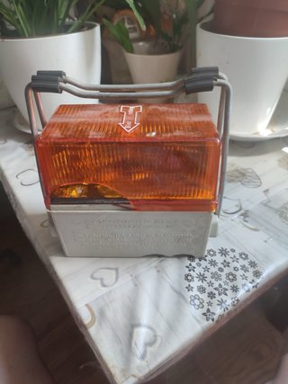 Baliza coche antigua naranja