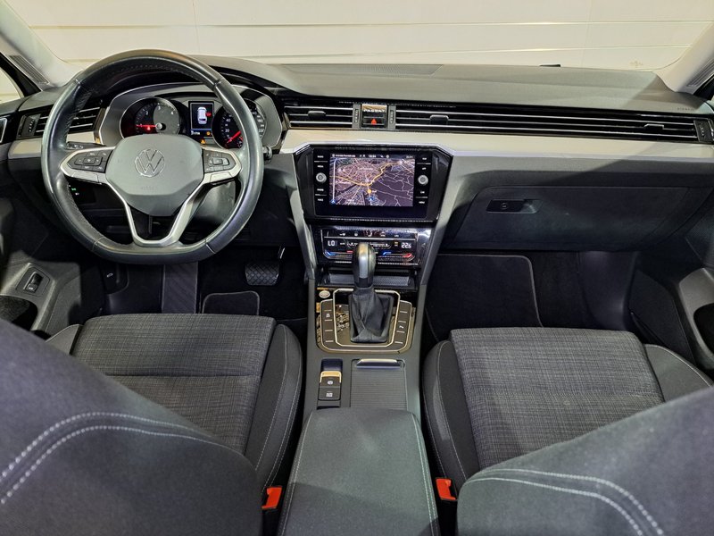 Volkswagen Passat VARIANT EXECUTIVE 2,0 TDI EVO DSG 2023, foto 12