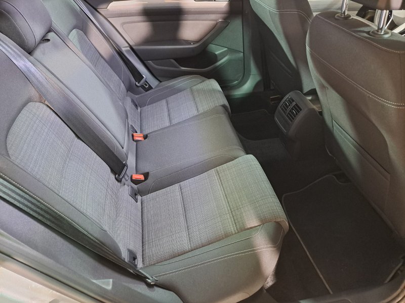 Volkswagen Passat VARIANT EXECUTIVE 2,0 TDI EVO DSG 2023, foto 13