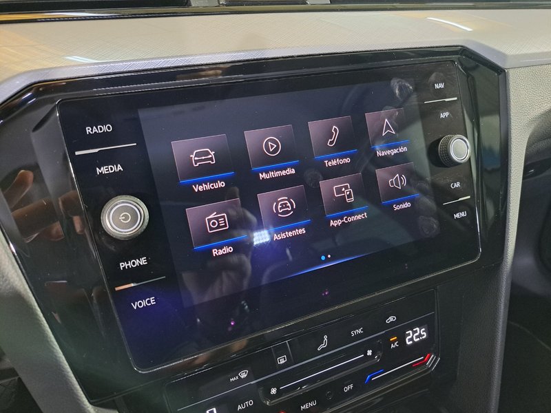 Volkswagen Passat VARIANT EXECUTIVE 2,0 TDI EVO DSG 2023, foto 21