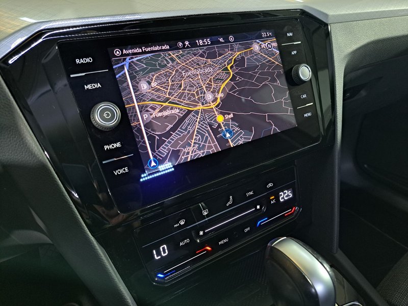 Volkswagen Passat VARIANT EXECUTIVE 2,0 TDI EVO DSG 2023, foto 18
