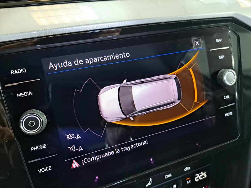 Volkswagen Passat VARIANT EXECUTIVE 2,0 TDI EVO DSG 2023, foto 25