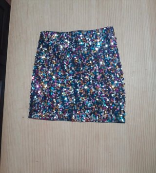 Falda corta lentejuelas multicolor