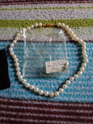 Collar Avon Perlas Cristal Dorado