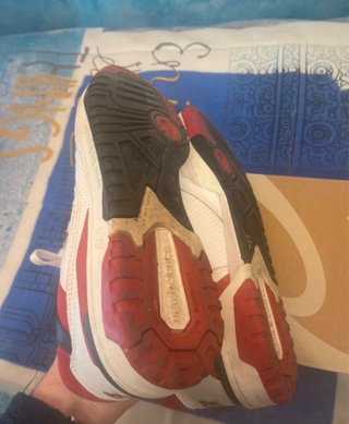 Zapatillas New Balance 550 Blancas y Rojas