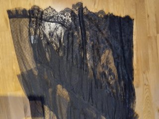 Vestido de encaje transparente negro