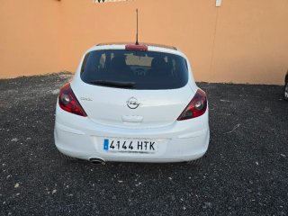 Opel Corsa 1.4 Gasolina 2014