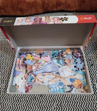 Puzzle Trefl Rainbow High 160 piezas