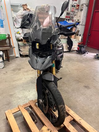 BMW F850GS siniestrada para reparar
