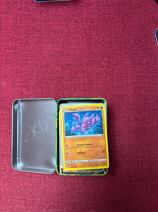 Lote 4 Cajas (CON CARTAS ) Metálicas Pokémon