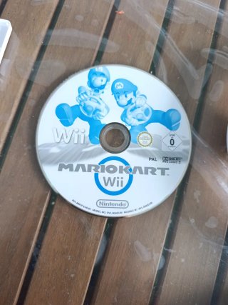 Mario Kart Wii + Volantes Wii (2)