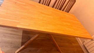 Mesa de comedor de diseño.