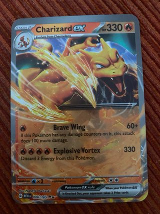 Carta Pokémon Glaceon VMAX 208/203 Rainbow