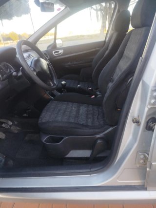Peugeot 307 2004