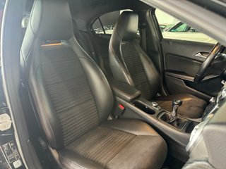 Mercedes-Benz Clase A200 amg manual