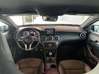 Mercedes-Benz Clase A200 amg manual