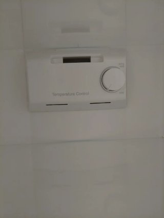 Nevera con congelador blanca