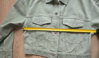 Chaqueta vaquera Bershka verde mujer