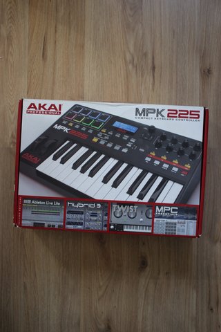 Akai MPK 225 Controller Tastiera MIDI