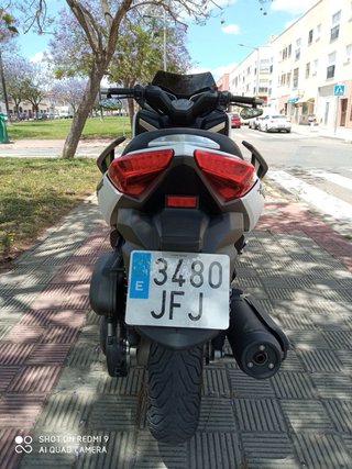 Yamaha Xmax 250cc.