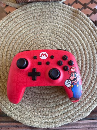 Pacchetto FIFA 22 e 23 per Switch + Controller Mario