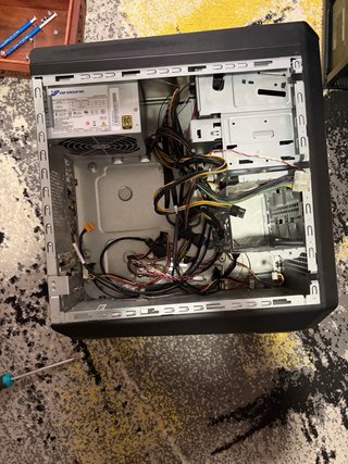Caja PC Acer Predator con PSU FSP